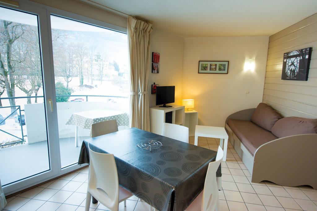 Résidence les Silènes Allevard Exterior foto