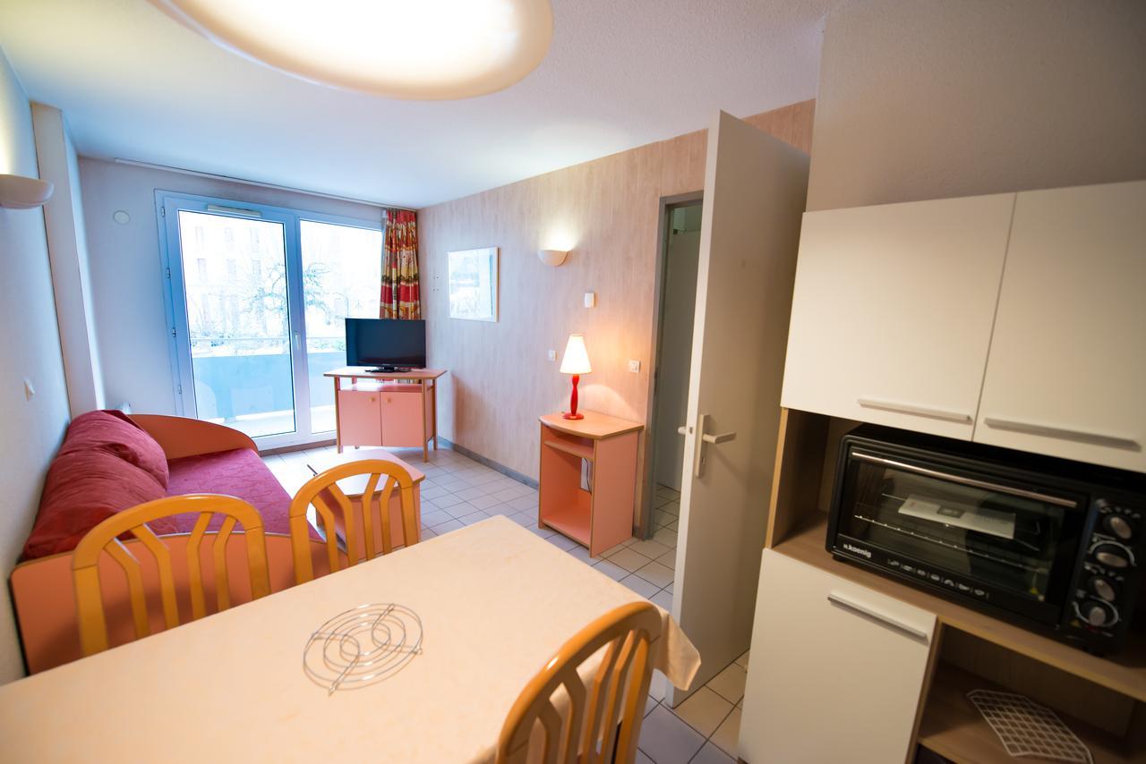 Résidence les Silènes Allevard Exterior foto